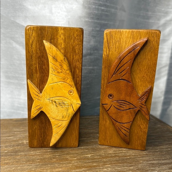 Vintage Wooden Fish Salt & Pepper Shakers - Picture 1 of 10